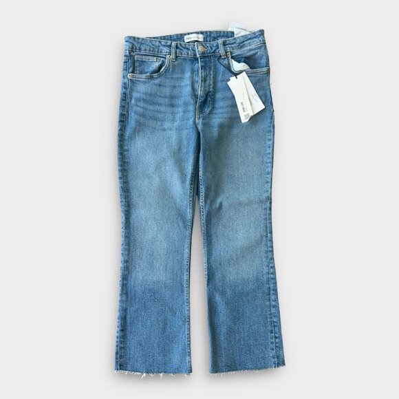Zara - cropped flair jeans / NWT - sz 6 US - Picture 3 of 6
